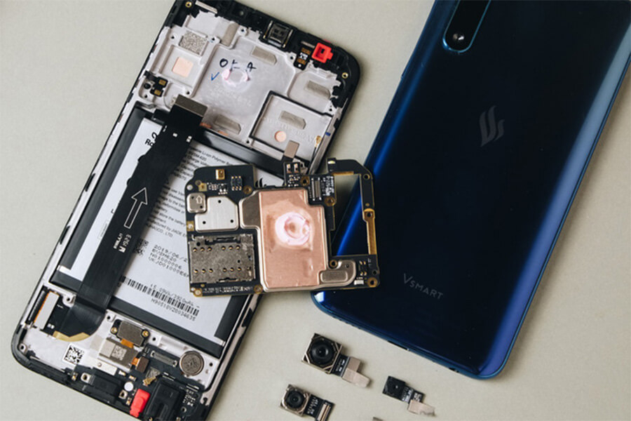 Vsmart nói gì khi Vsmart Live bị tố là phiên bản đổi tên của điện thoại Trung Quốc - Hình 3 Vsmart nói gì khi Vsmart Live bị tố là phiên bản đổi tên của điện thoại Trung Quốc - Hình 3